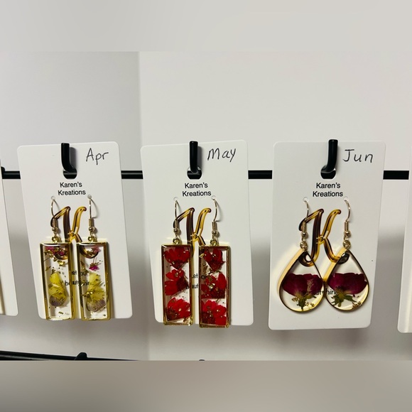 Handcrafted Month Flower Earrings - Picture 3 of 6